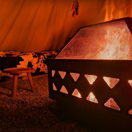Teepee Camp Lounky Hotel Chodouny Екстериор снимка