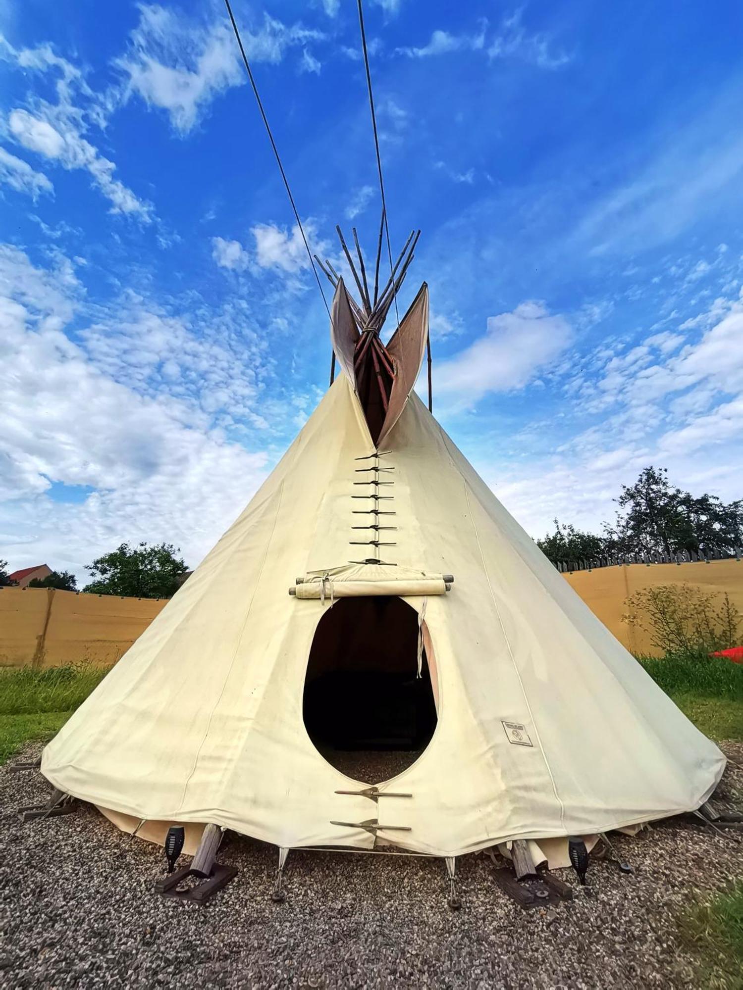 Teepee Camp Lounky Hotel Chodouny Екстериор снимка